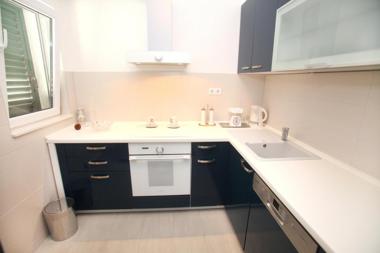 Apartments Nakir Слатине Стая снимка